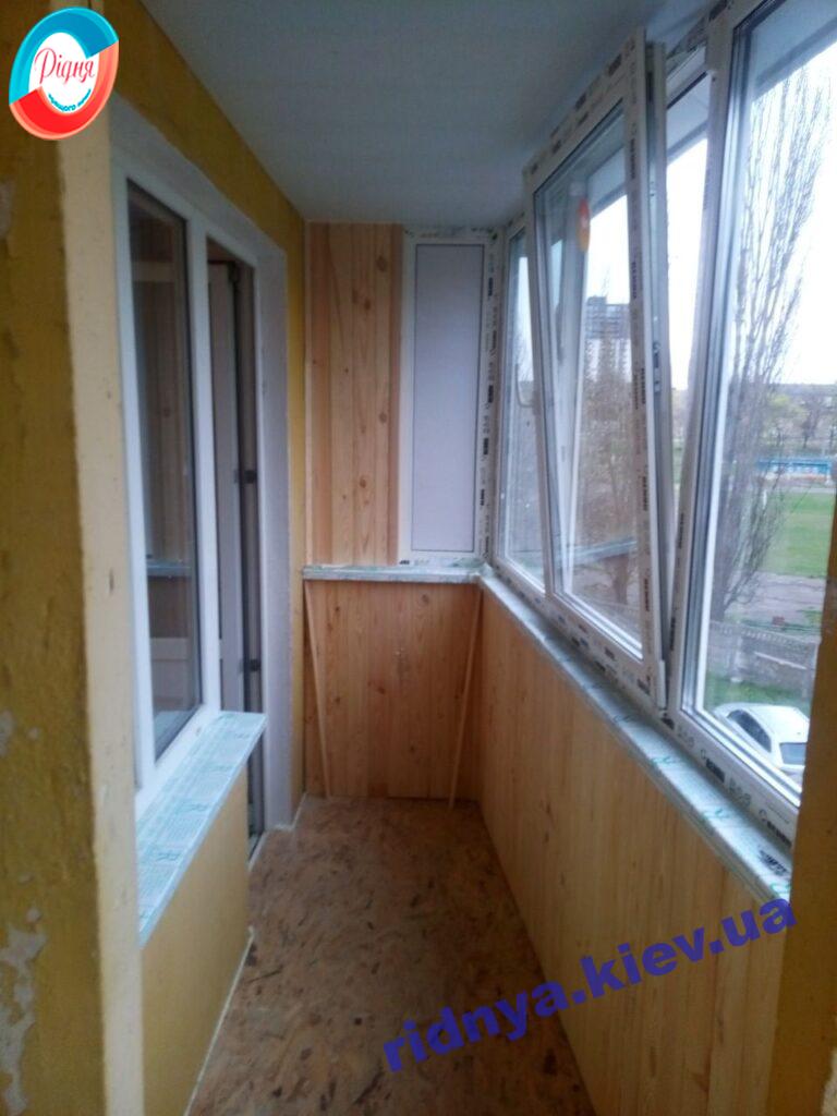 Тепле скління балконів і лоджії КИЇВ - Металопластикові вікна REHAU 70