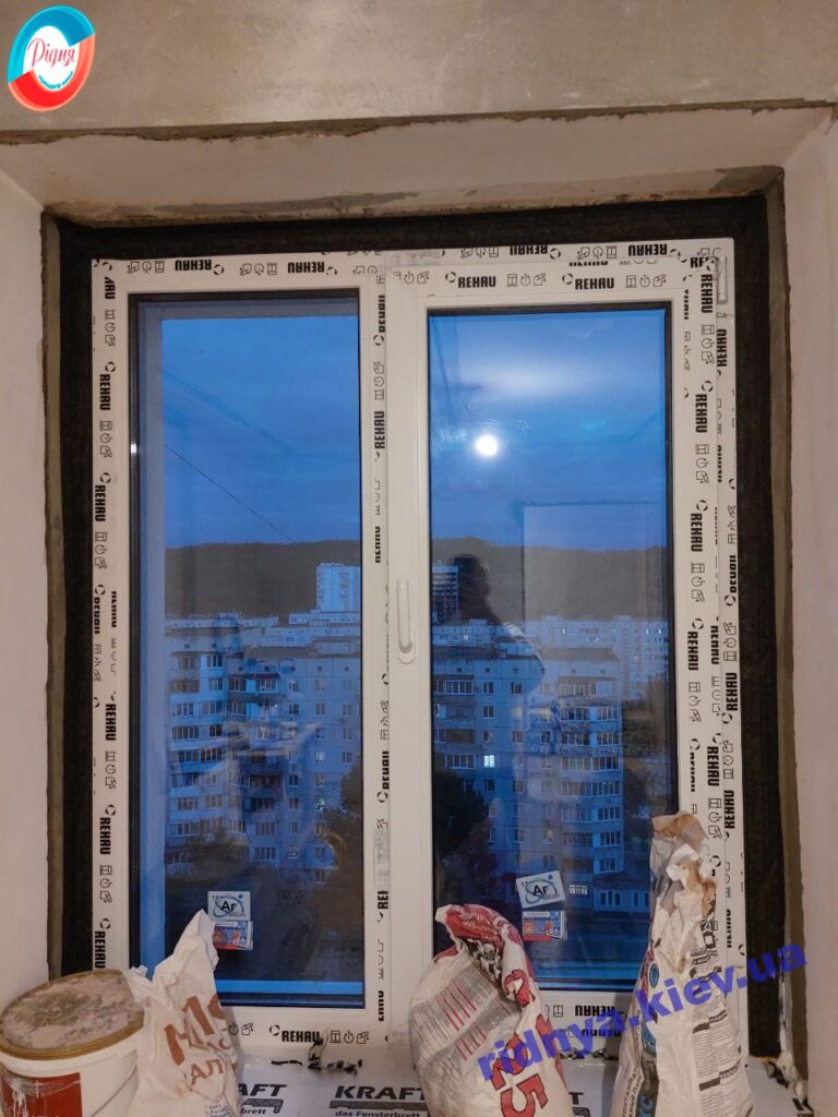 Євромонтаж двостулкового вікна REHAU фото ™RIDNYA